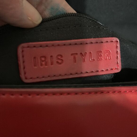 Host Pick ❤️🙏Iris Tyler purse preloved ❤️GUC - Picture 8 of 8
